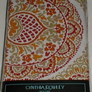 CYNTHIA ROWLEY FOUR NAPKINS FLORAL MEDALLION